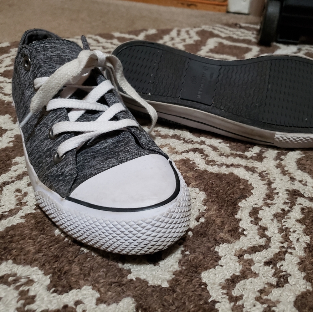 Airwalk shoes